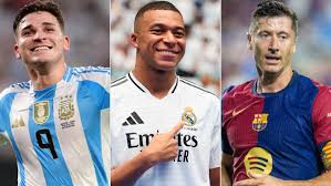 迪洛伦佐倒地施洛特贝克送点,但裁判看VAR后取消判罚!.